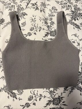 Babaton Ribbed Square-Neck Crop Tank Top - Gray